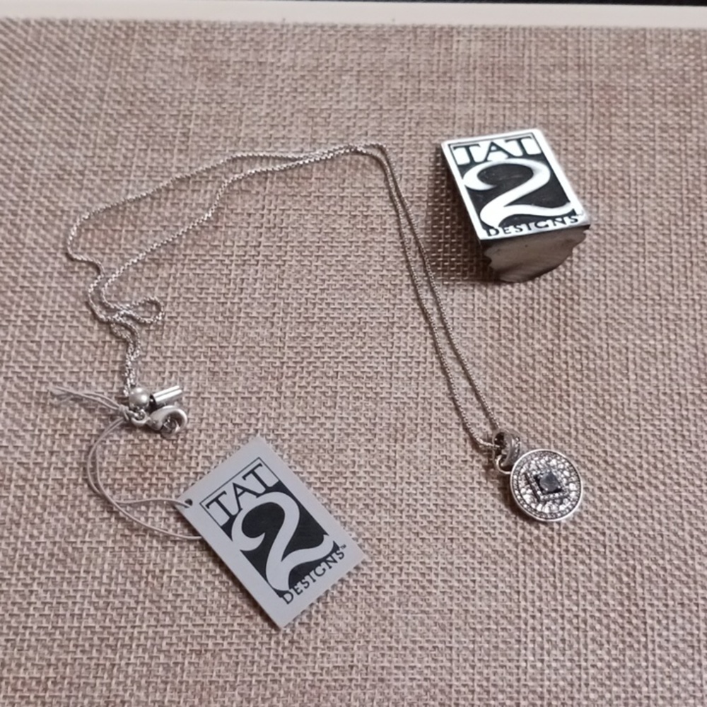 Tat2 disc necklace
